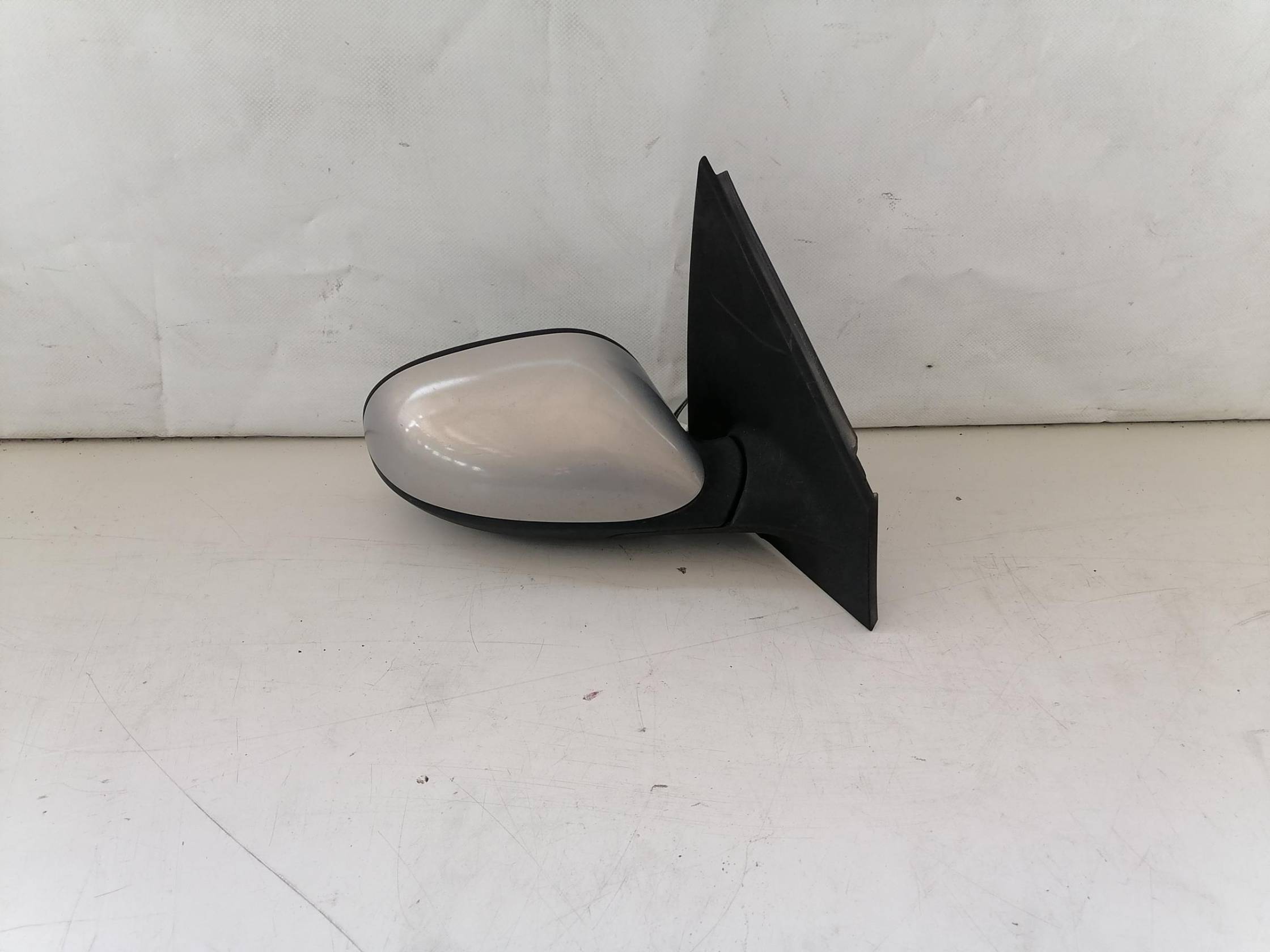 Retrovisore est. regolaz. elettr. dx.